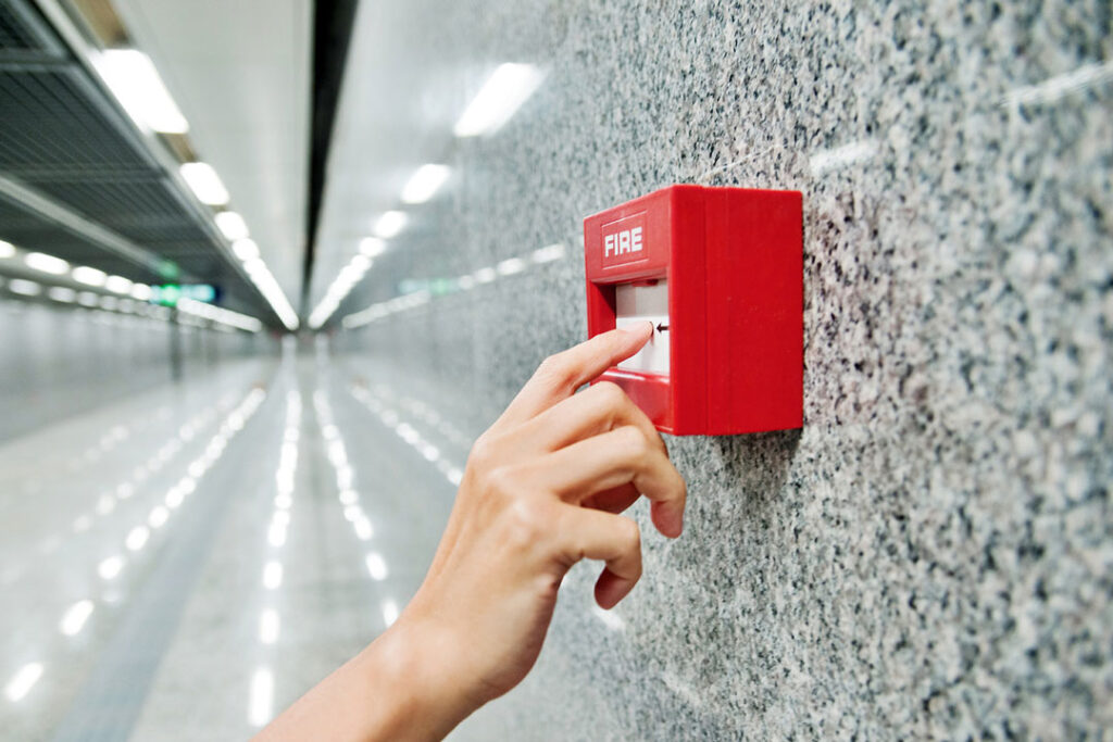 instalación alarma contra incendio