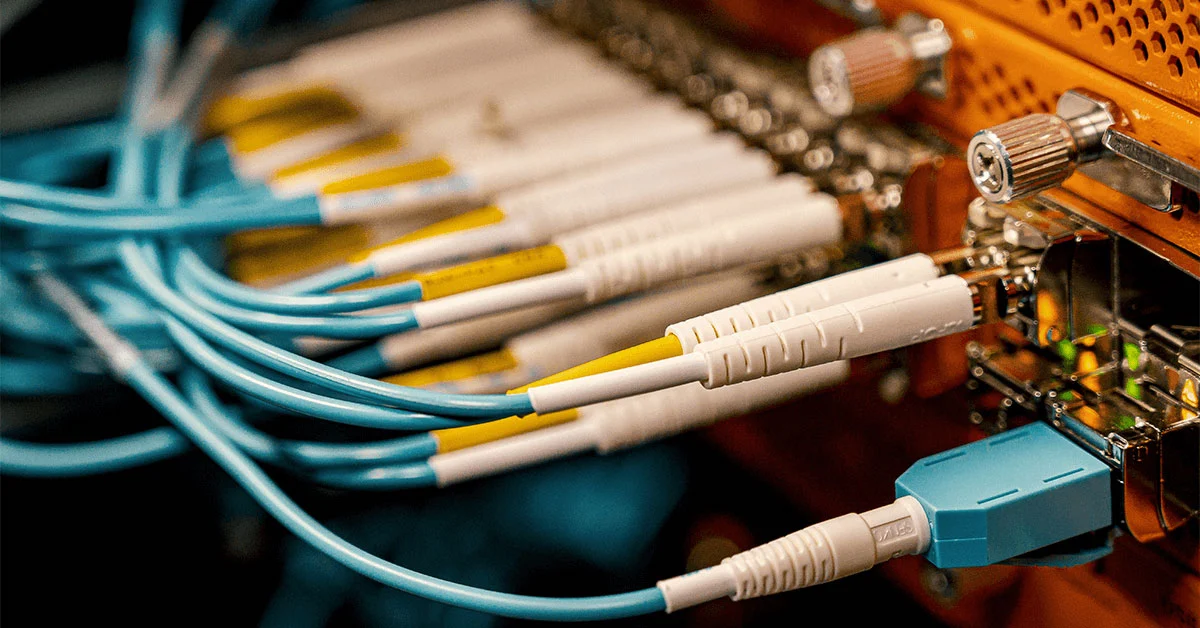fibra óptica portada